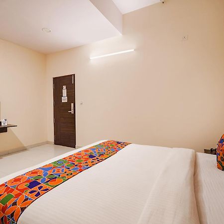 העיר בנגלור Fabhotel Leela Park מראה חיצוני תמונה