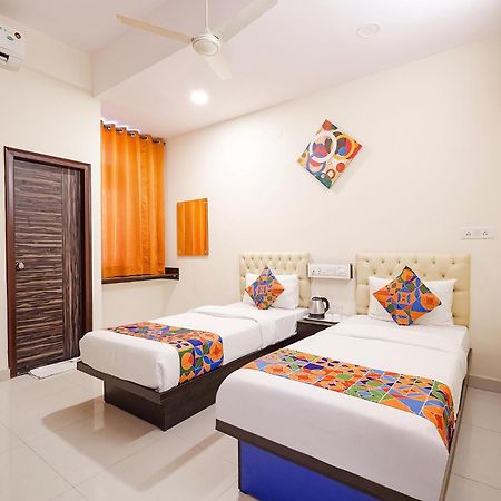 העיר בנגלור Fabhotel Leela Park מראה חיצוני תמונה
