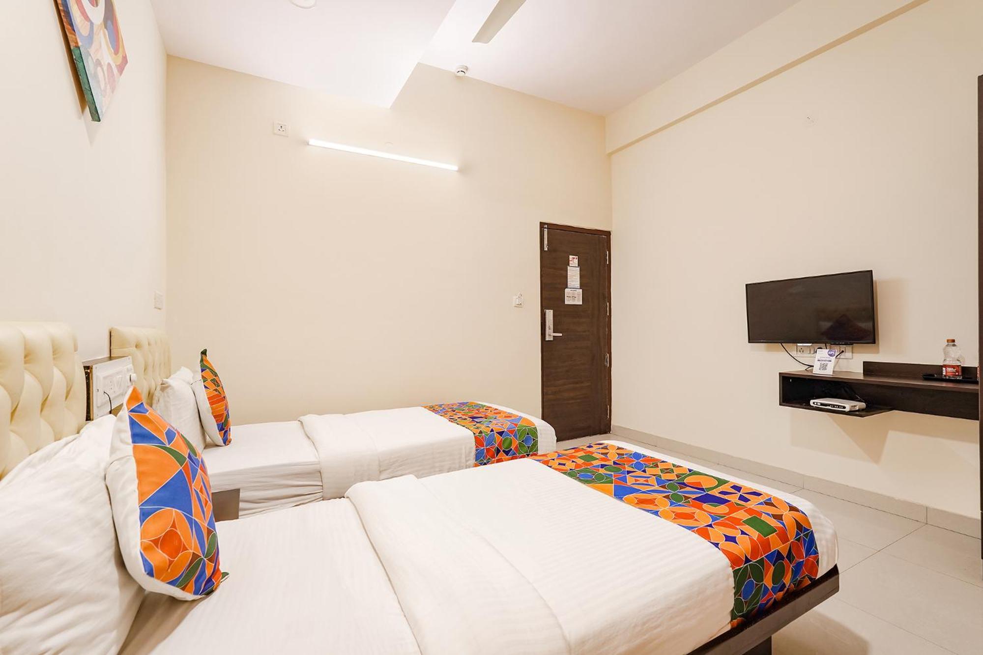 העיר בנגלור Fabhotel Leela Park מראה חיצוני תמונה