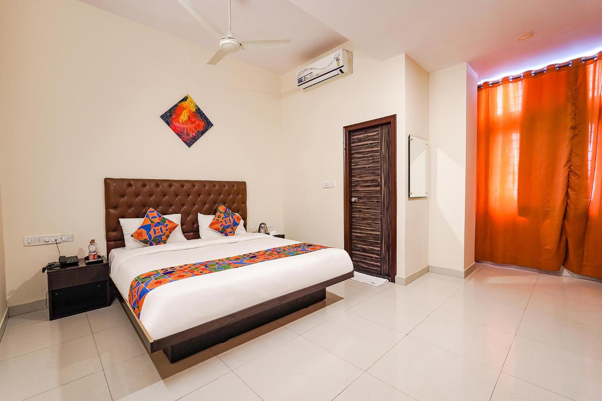 העיר בנגלור Fabhotel Leela Park מראה חיצוני תמונה