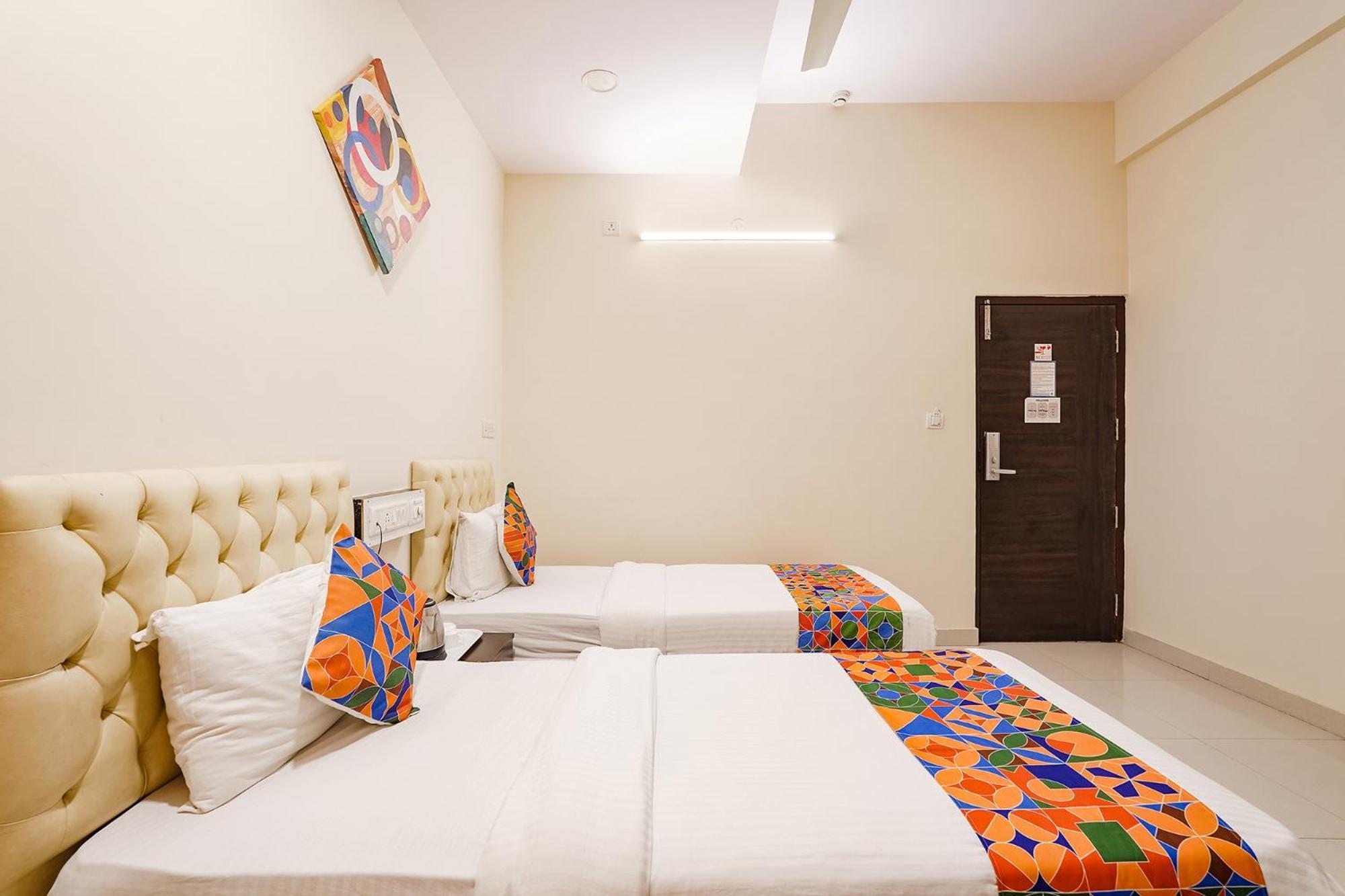 העיר בנגלור Fabhotel Leela Park מראה חיצוני תמונה